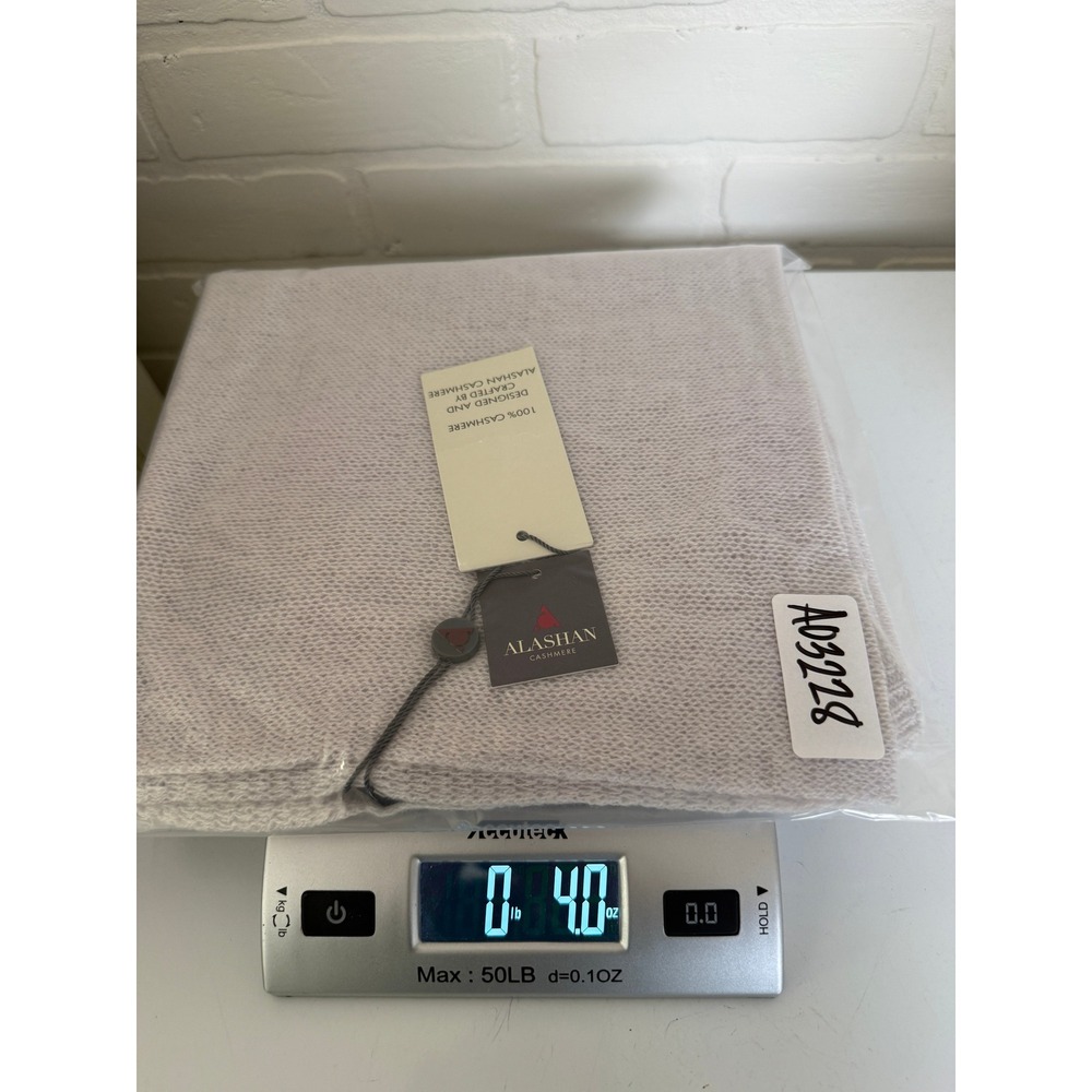 NWT Alashan Cashmere Scarf 100% Cashmere Light Gray Heather Knit Wrap Classic - Picture 14 of 14